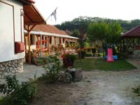 Gábor Vendégház - Egerszalók - +3630/935 0599 - 4 napraforgó
